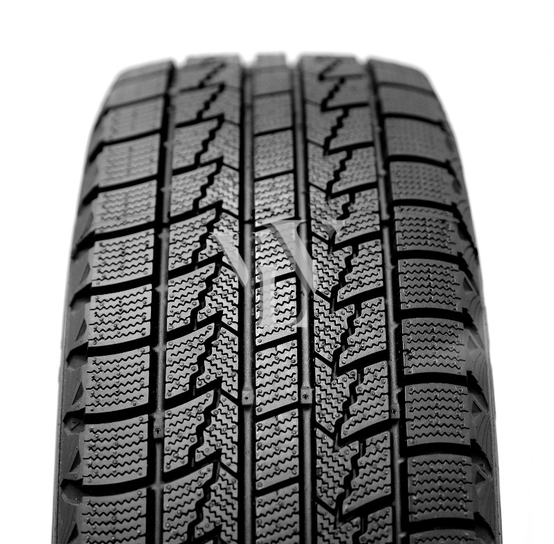  Winterreifen ROADSTONE WINGUARD ICE 215/45 R17 87 Q  